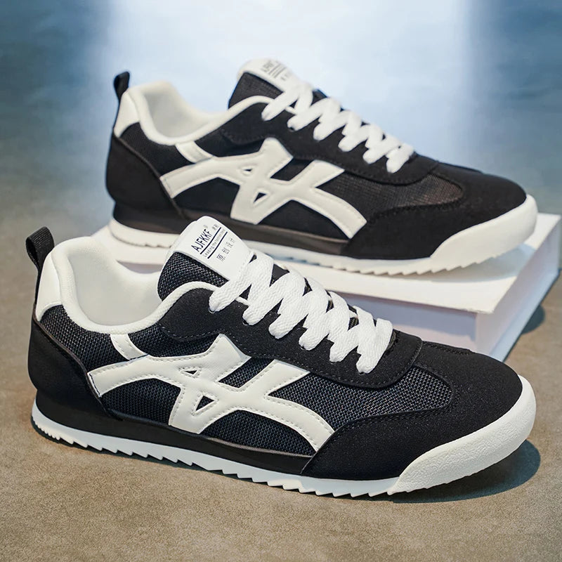 New Men's Lightweight Anti-Slip Breathable Wear-Resistant Running Sports Fashionable Versatile Casual Shoes